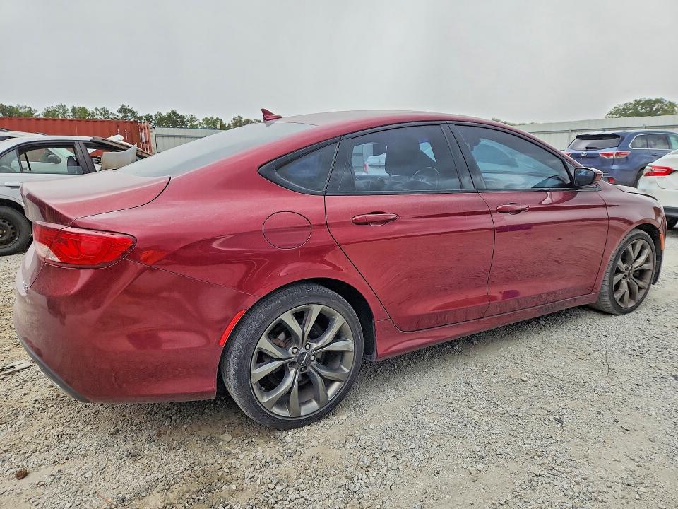 68769396 :رقم المزاد ، 1C3CCCDG9FN673902 vin ، 2015 Chrysler 200 مزاد بيع