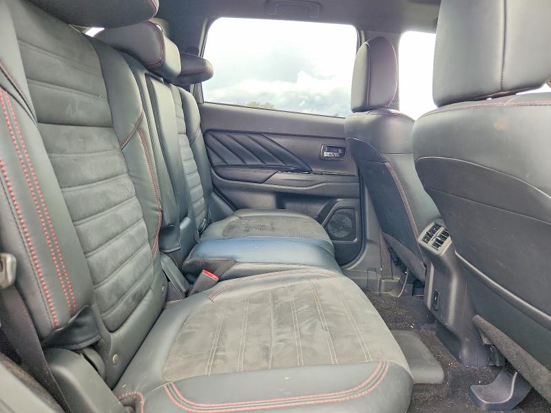 Продажа на аукционе авто 2021 Mitsubishi Outlander, vin: JA4J2VA78MZ000637, номер лота: 68010456