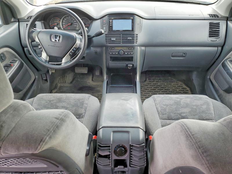 70650656 :رقم المزاد ، 2HKYF18474H000889 vin ، 2004 Honda Pilot مزاد بيع