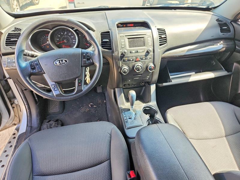 68832986 :رقم المزاد ، 5XYKT4A25DG328795 vin ، 2013 Kia Sorento مزاد بيع