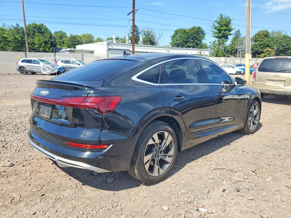 Продажа на аукционе авто 2021 Audi E-tron, vin: WA11AAGE4MB010723, номер лота: 68282076