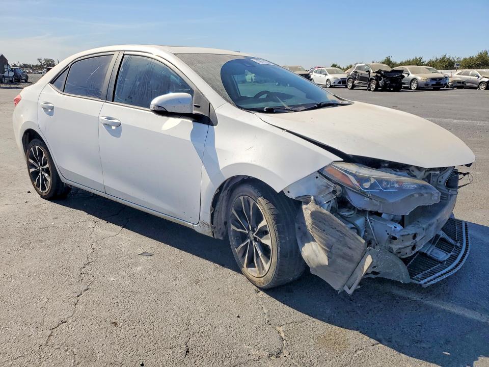 Продажа на аукционе авто 2018 Toyota Corolla, vin: 2T1BURHE7JC044408, номер лота: 70693336