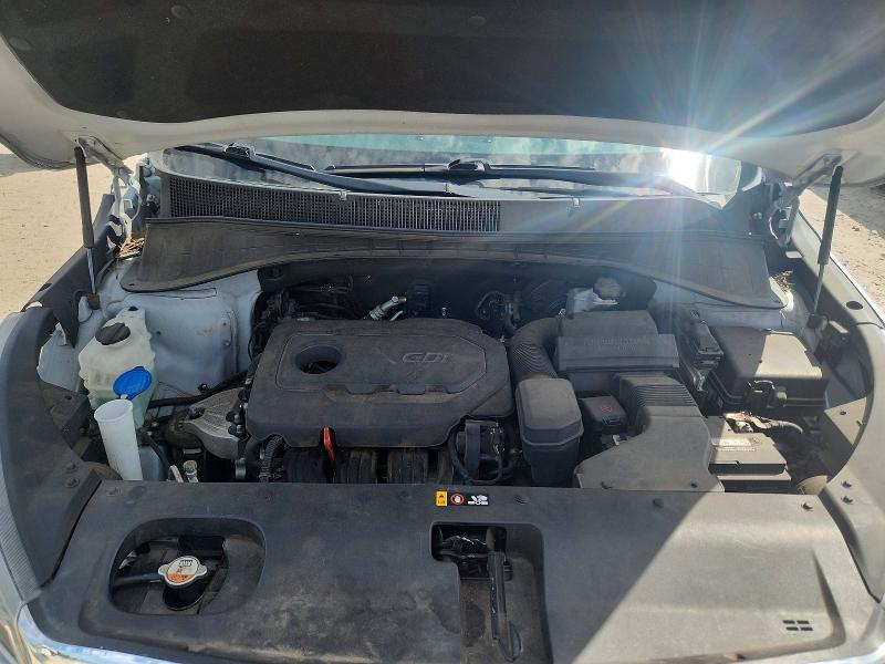 67694666 :رقم المزاد ، 5XYPGDA38HG267127 vin ، 2017 Kia Sorento مزاد بيع