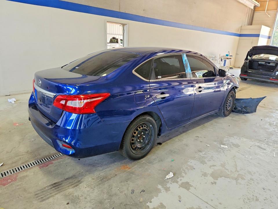 69394296 :رقم المزاد ، 3N1AB7AP6JY325992 vin ، 2018 Nissan Sentra مزاد بيع
