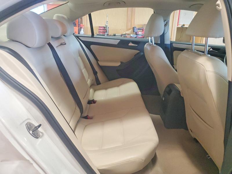 66712436 :رقم المزاد ، 3VWBP7AJ2CM427439 vin ، 2012 Volkswagen Jetta مزاد بيع