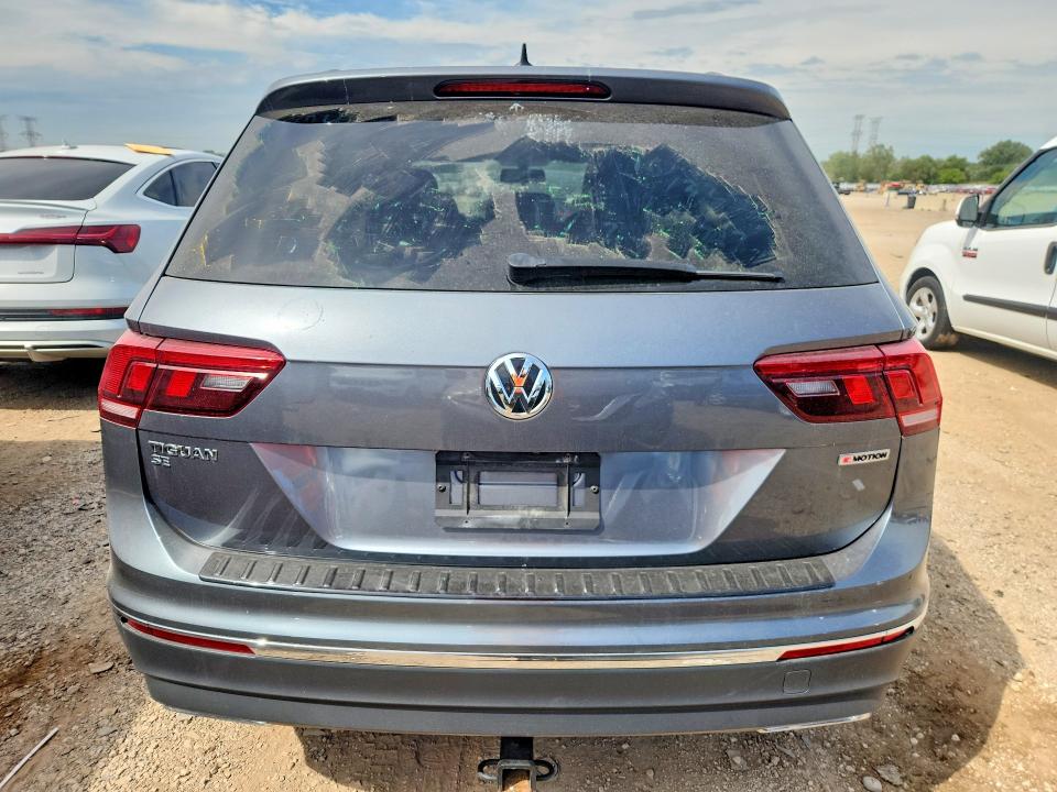 68092936 :رقم المزاد ، 3VV2B7AXXMM142965 vin ، 2021 Volkswagen Tiguan مزاد بيع