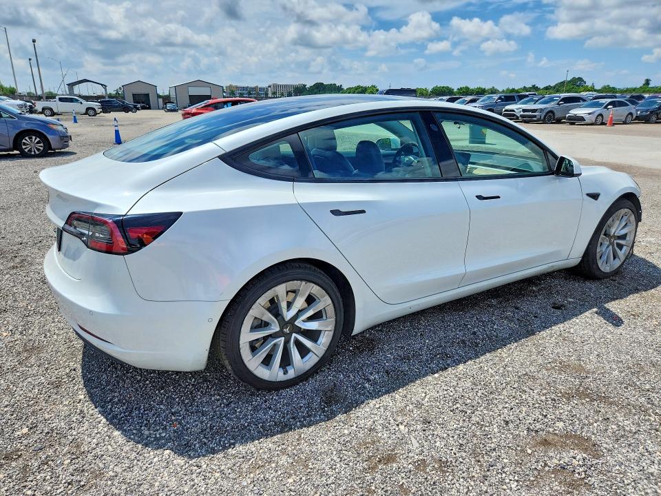 68024076 :رقم المزاد ، 5YJ3E1EA2NF287324 vin ، 2022 Tesla Model 3 مزاد بيع