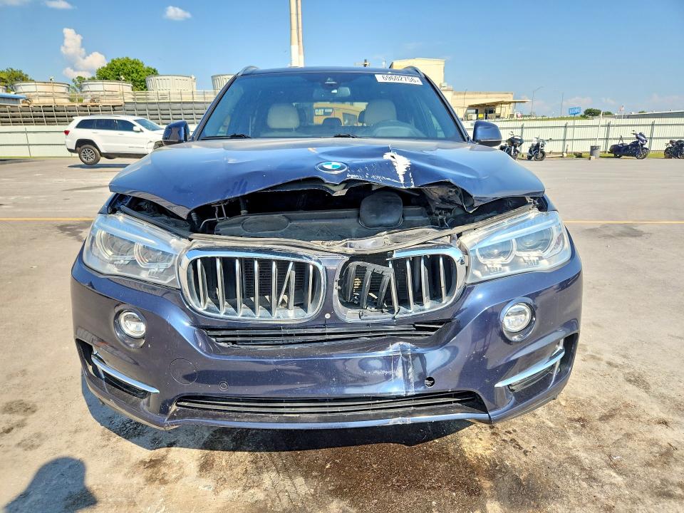 69602756 :رقم المزاد ، 5UXKR2C32H0X03917 vin ، 2017 Bmw X5 مزاد بيع