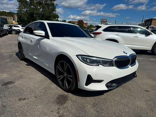 70011806 :رقم المزاد ، 3MW5R7J04N8C65534 vin ، 2022 Bmw 330xi مزاد بيع