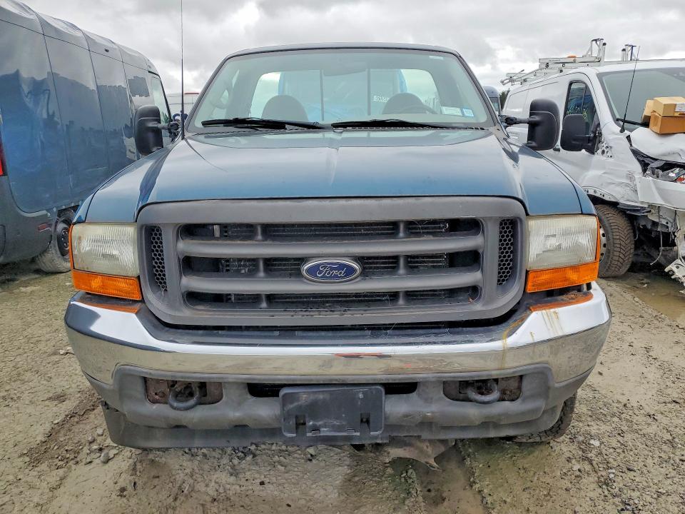 70596076 :رقم المزاد ، 3FTSF31S01MA64174 vin ، 2001 Ford F350 مزاد بيع