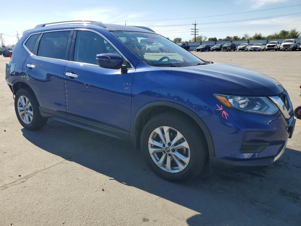 2018 Nissan Rogue მანქანა იყიდება აუქციონზე, vin: 5N1AT2MV1JC830737, აუქციონის ნომერი: 69814246