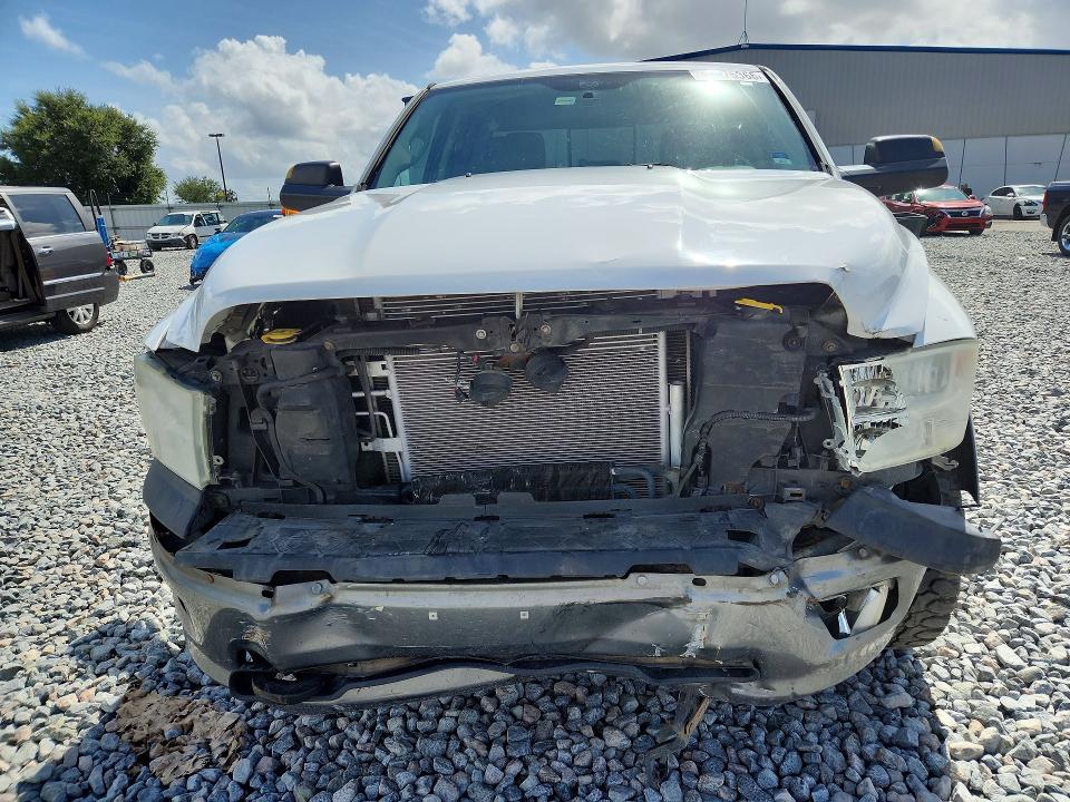 68975366 :رقم المزاد ، 1D7RV1GT0BS627664 vin ، 2011 Dodge Ram 1500 مزاد بيع