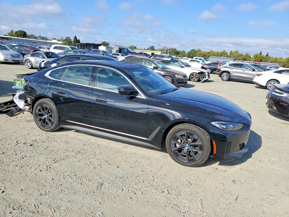 66747096 :رقم المزاد ، WBY43AW08PFP83192 vin ، 2023 Bmw I4 مزاد بيع