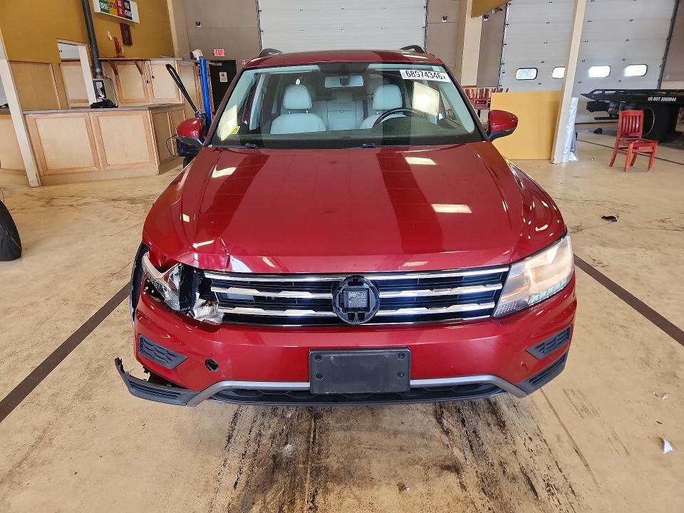 Auction sale of the 2019 Volkswagen Tiguan, vin: 3VV2B7AX1KM122844, lot number: 68974346