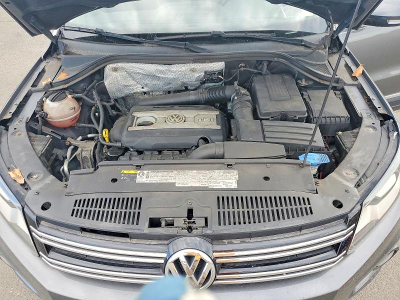 2016 Volkswagen Tiguan მანქანა იყიდება აუქციონზე, vin: WVGBV7AXXGW570864, აუქციონის ნომერი: 69411106