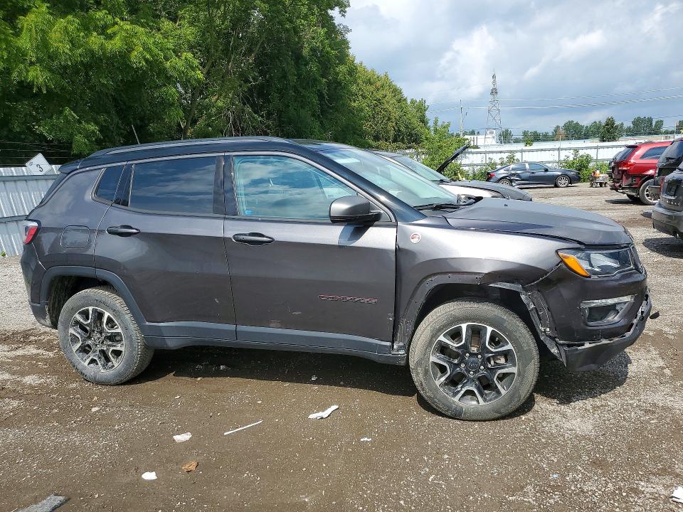 67718526 :رقم المزاد ، 3C4NJDDB6LT156539 vin ، 2020 Jeep Compass مزاد بيع
