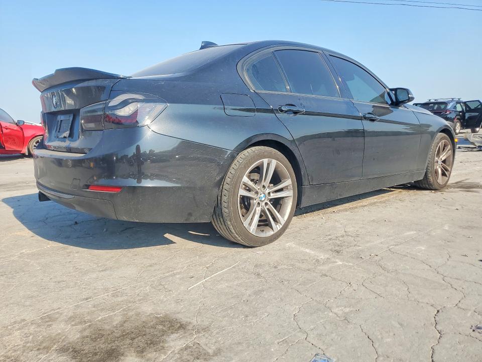 67685586 :رقم المزاد ، WBA3B5G58DNS05352 vin ، 2013 Bmw 328 مزاد بيع