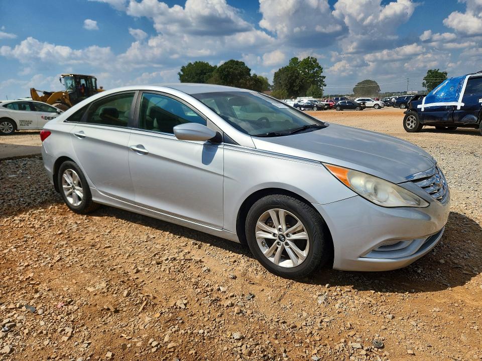 2013 Hyundai Sonata მანქანა იყიდება აუქციონზე, vin: 5NPEB4AC8DH637291, აუქციონის ნომერი: 69085786