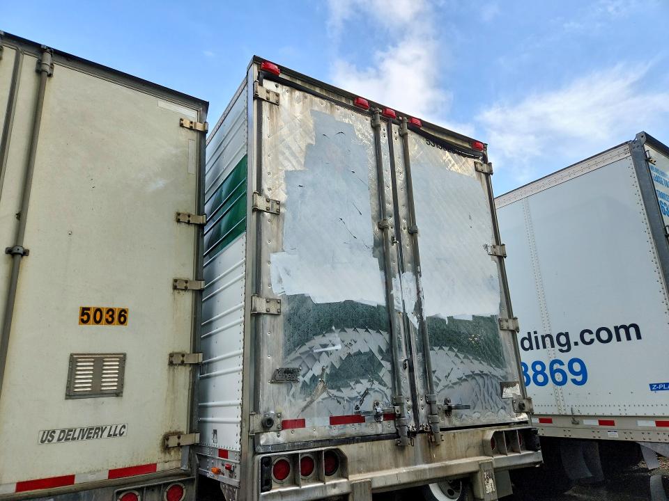 Продаж на аукціоні авто 2011 Great Dane Trailers, vin: 1GRAA0625BW702105, номер лоту: 61035946