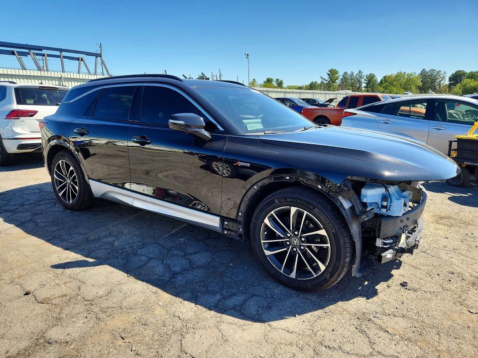 68660776 :رقم المزاد ، 4W5KHNRLXRZ500562 vin ، 2024 Acura Zdx مزاد بيع
