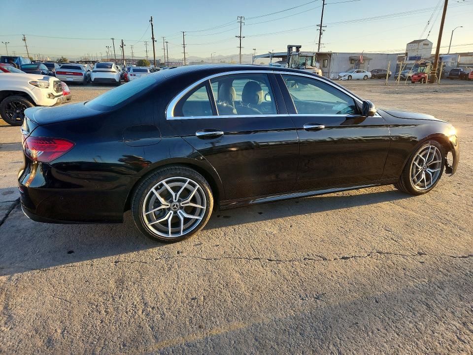 2021 Mercedes-benz E მანქანა იყიდება აუქციონზე, vin: W1KZF8DB7MA887182, აუქციონის ნომერი: 68670526