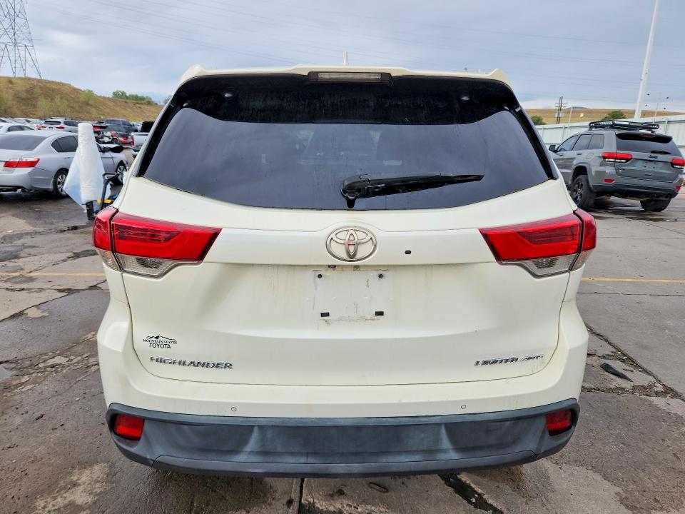 Продажа на аукционе авто 2019 Toyota Highlander, vin: 5TDDZRFH0KS742343, номер лота: 69339256