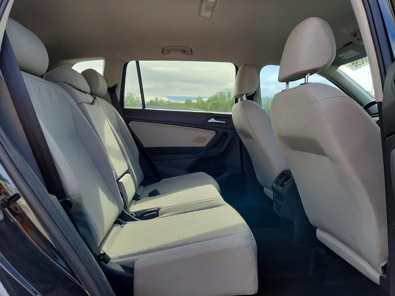 69338096 :رقم المزاد ، 3VV0B7AX4KM095808 vin ، 2019 Volkswagen Tiguan مزاد بيع