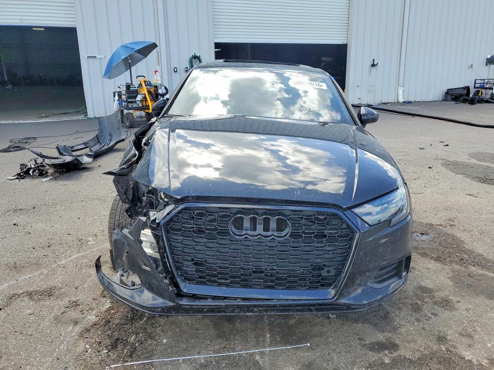 Продажа на аукционе авто 2019 Audi A3, vin: WAUAUGFF9KA081636, номер лота: 69094616