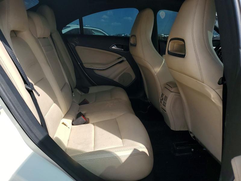 Продаж на аукціоні авто 2015 Mercedes-benz Cla, vin: WDDSJ4EBXFN214325, номер лоту: 68051296