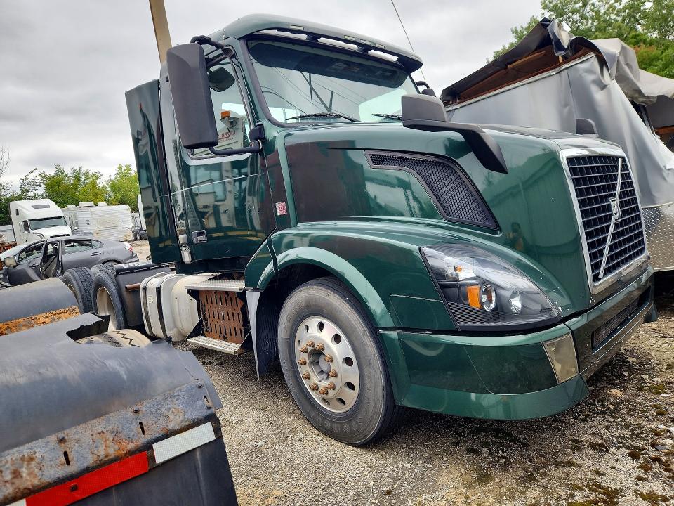 Aukcja sprzedaży 2013 Volvo Vnl, vin: 4V4NC9EG0DN137394, numer aukcji: 67703646