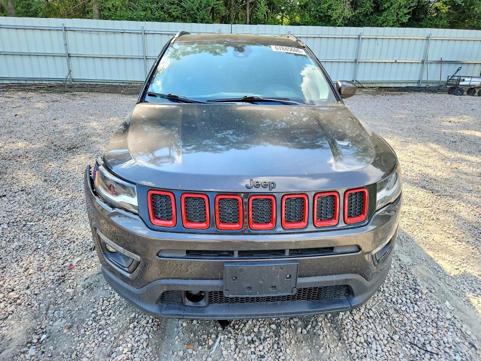 67845606 :رقم المزاد ، 3C4NJDBB6JT304155 vin ، 2018 Jeep Compass مزاد بيع