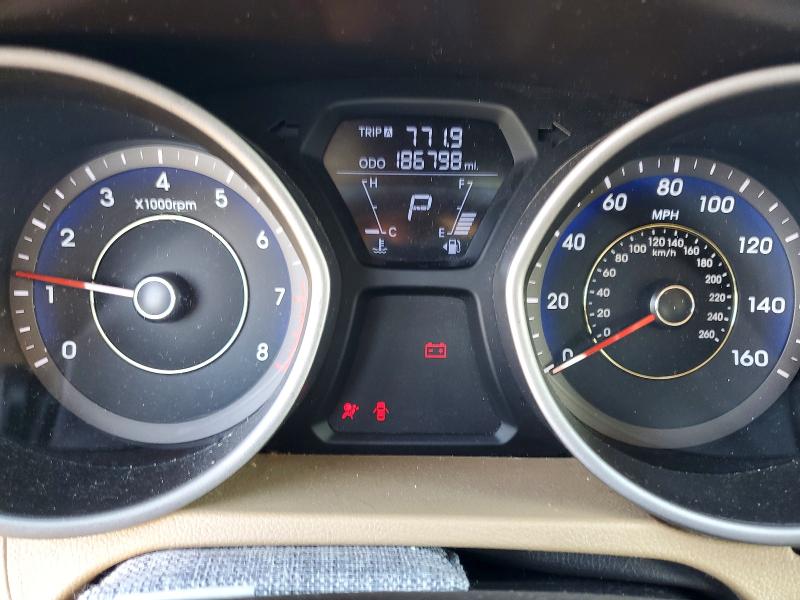 69123596 :رقم المزاد ، KMHDH4AE4BU111878 vin ، 2011 Hyundai Elantra مزاد بيع