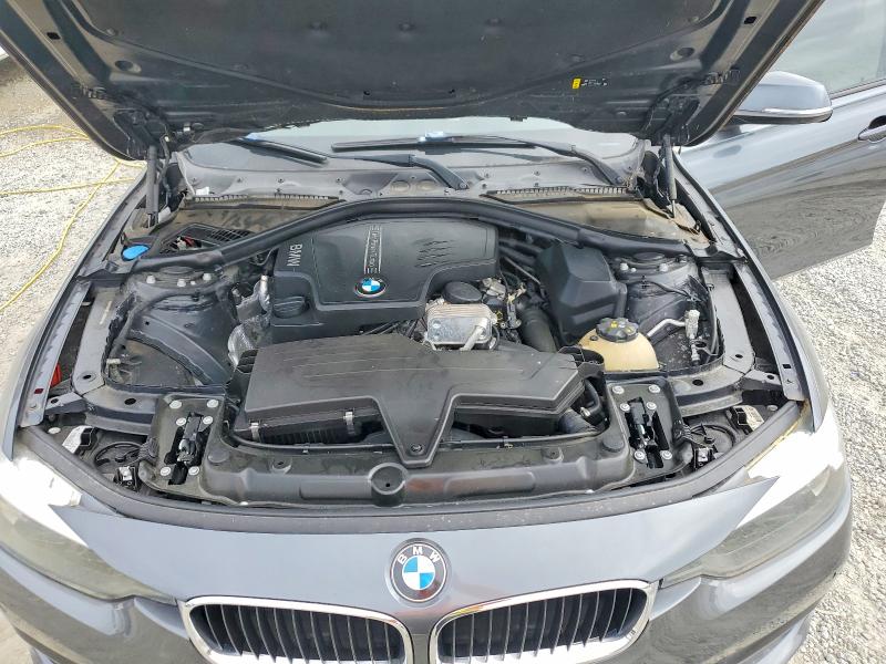 2017 Bmw 320 მანქანა იყიდება აუქციონზე, vin: WBA8A9C57HK619946, აუქციონის ნომერი: 70442696