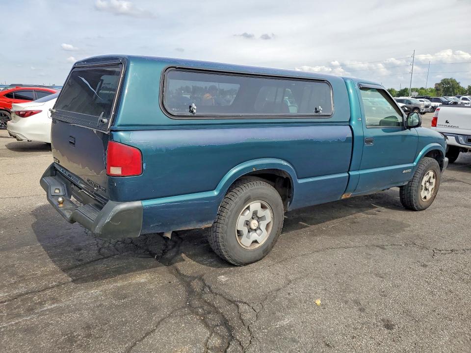 70462326 :رقم المزاد ، 1GCDT14XXV8146985 vin ، 1997 Chevrolet S Truck مزاد بيع