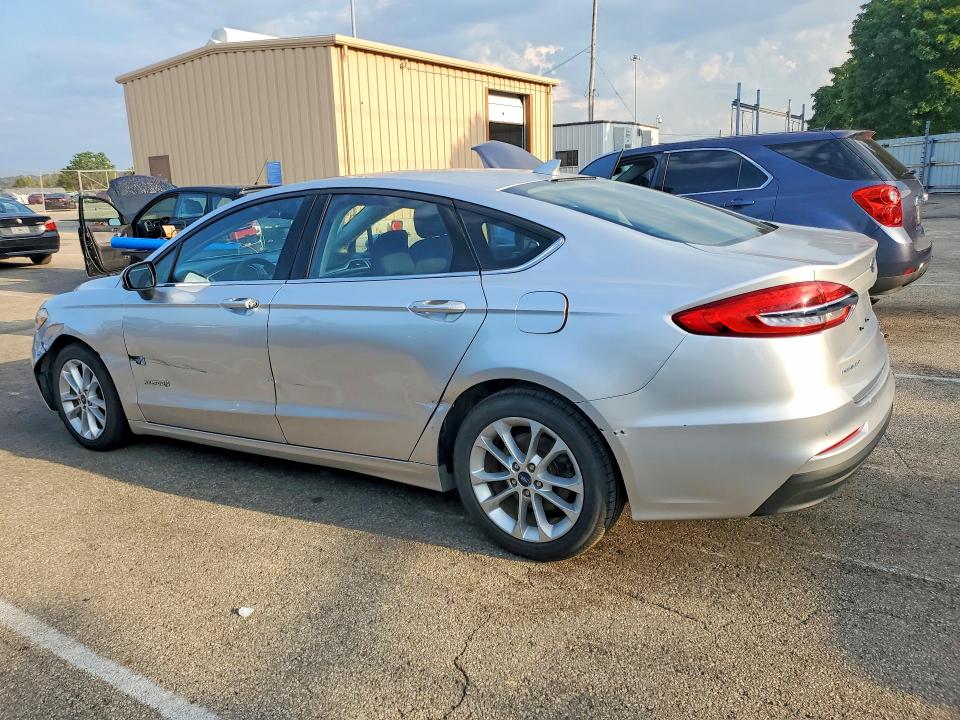 Продажа на аукционе авто 2019 Ford Fusion, vin: 3FA6P0LUXKR119736, номер лота: 67891436