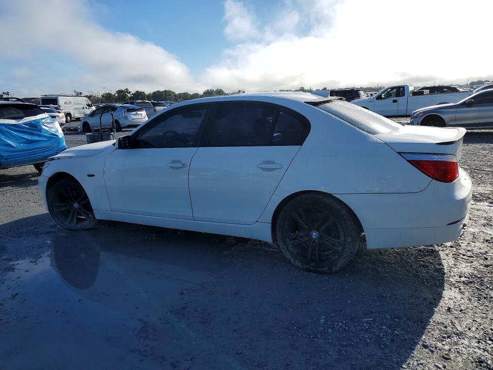 67237856 :رقم المزاد ، WBANV1C50AC156847 vin ، 2010 Bmw 528 مزاد بيع