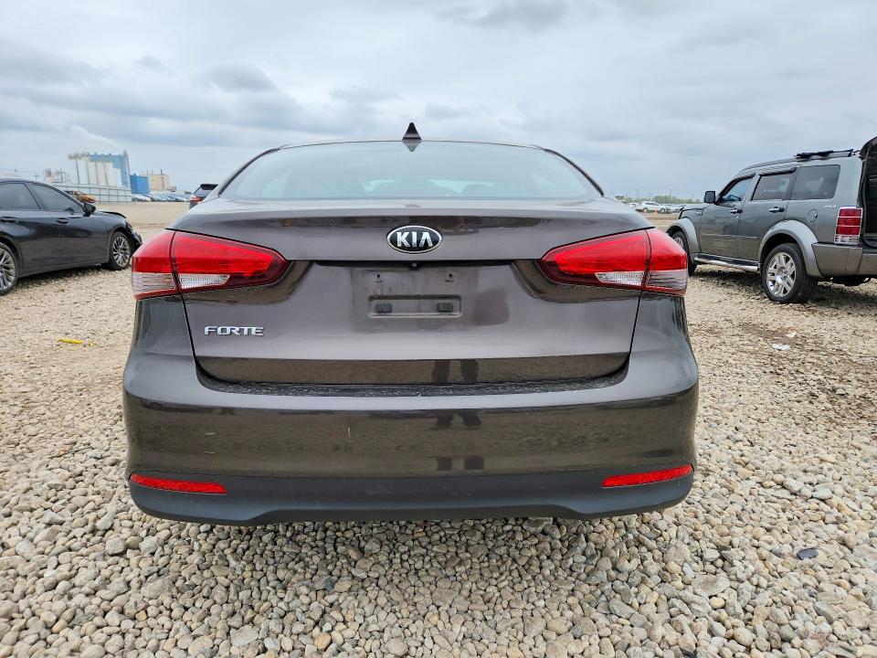 Продаж на аукціоні авто 2018 Kia Forte, vin: 3KPFL4A79JE213171, номер лоту: 70323796