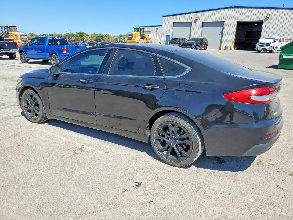 67819056 :رقم المزاد ، 3FA6P0CD9KR181158 vin ، 2019 Ford Fusion مزاد بيع