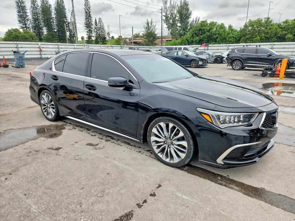 70489146 :رقم المزاد ، JH4KC1F59JC000540 vin ، 2018 Acura Rlx مزاد بيع