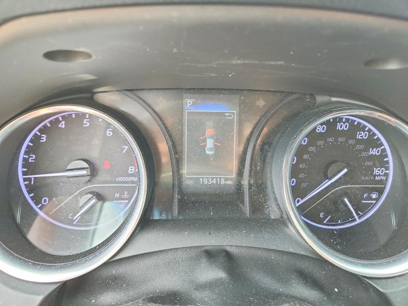 67449816 :رقم المزاد ، 4T1B11HK4JU609289 vin ، 2018 Toyota Camry مزاد بيع