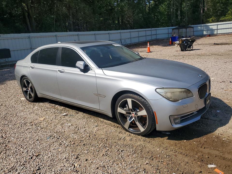 2013 Bmw 750 მანქანა იყიდება აუქციონზე, vin: WBAYF8C58DDE59394, აუქციონის ნომერი: 70031526