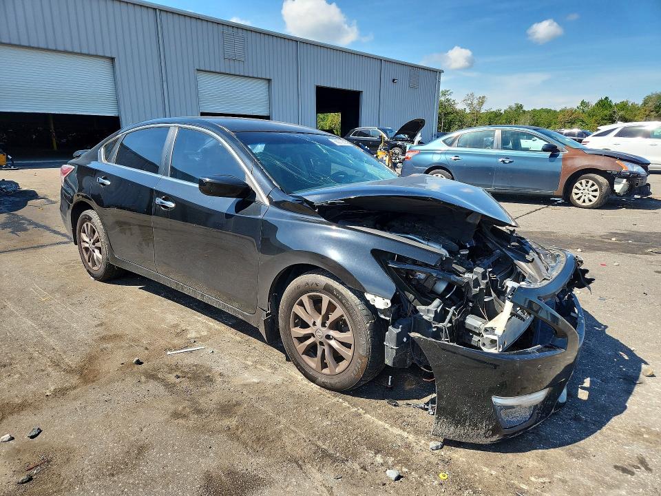 Продажа на аукционе авто 2015 Nissan Altima, vin: 1N4AL3AP4FC579435, номер лота: 68270826