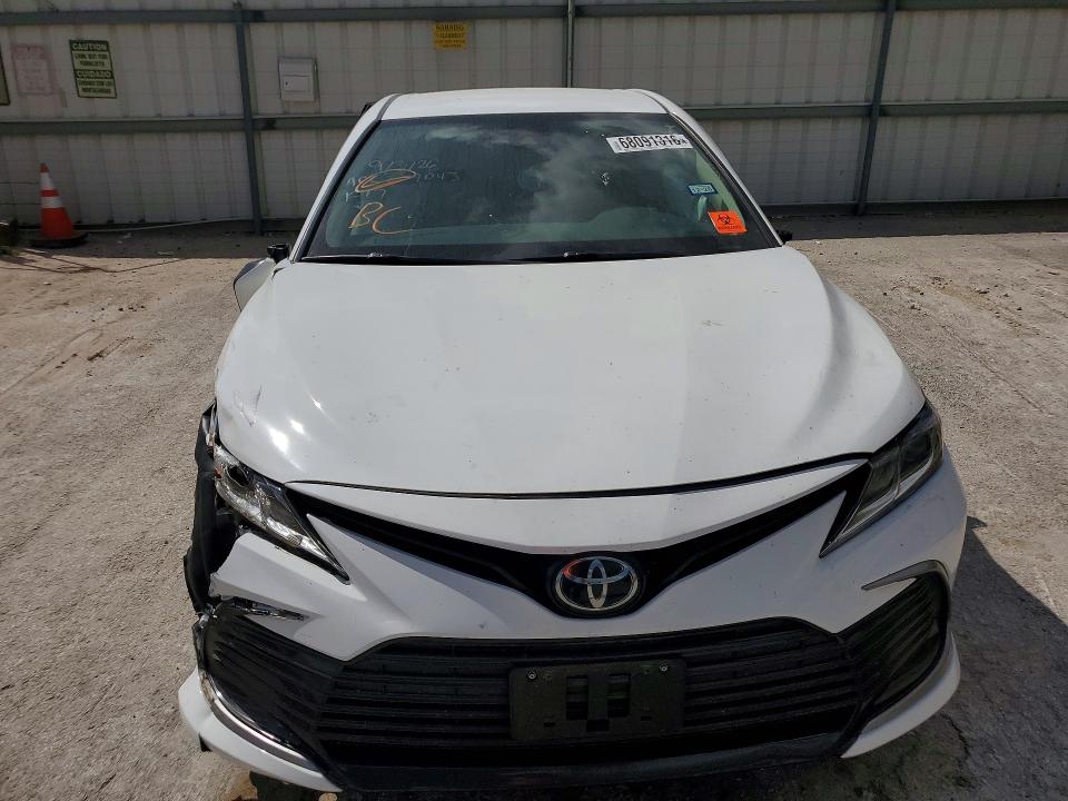68091316 :رقم المزاد ، 4T1C11AKXRU879069 vin ، 2024 Toyota Camry مزاد بيع