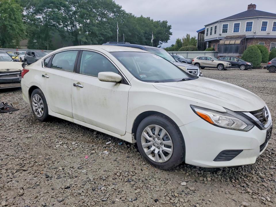 2017 Nissan Altima მანქანა იყიდება აუქციონზე, vin: 1N4AL3AP8HN338839, აუქციონის ნომერი: 67808336