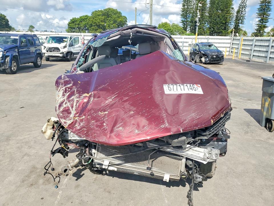 Продажа на аукционе авто 2017 Honda Cr-v, vin: 7FARW1H80HE007506, номер лота: 67717146