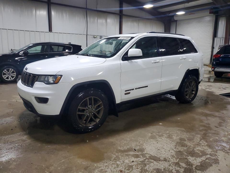 2017 Jeep Grand Cherokee მანქანა იყიდება აუქციონზე, vin: 1C4RJFAG2HC674163, აუქციონის ნომერი: 69702586