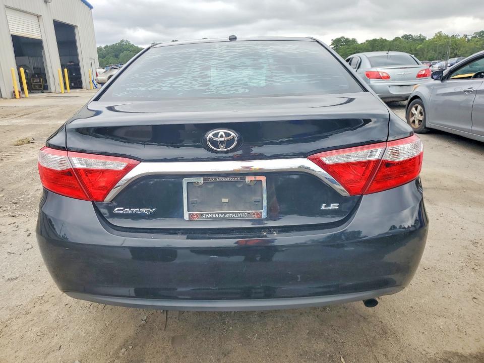 2015 Toyota Camry მანქანა იყიდება აუქციონზე, vin: 4T1BF1FKXFU053694, აუქციონის ნომერი: 70227416