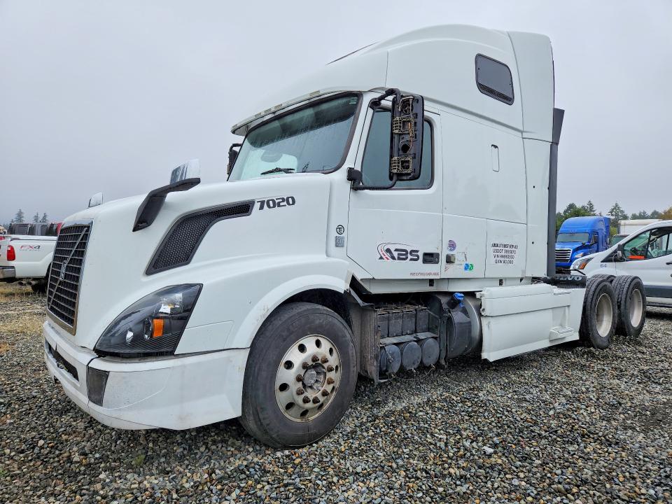Aukcja sprzedaży 2017 Volvo Vn, vin: 4V4NC9EH1HN993530, numer aukcji: 68565736