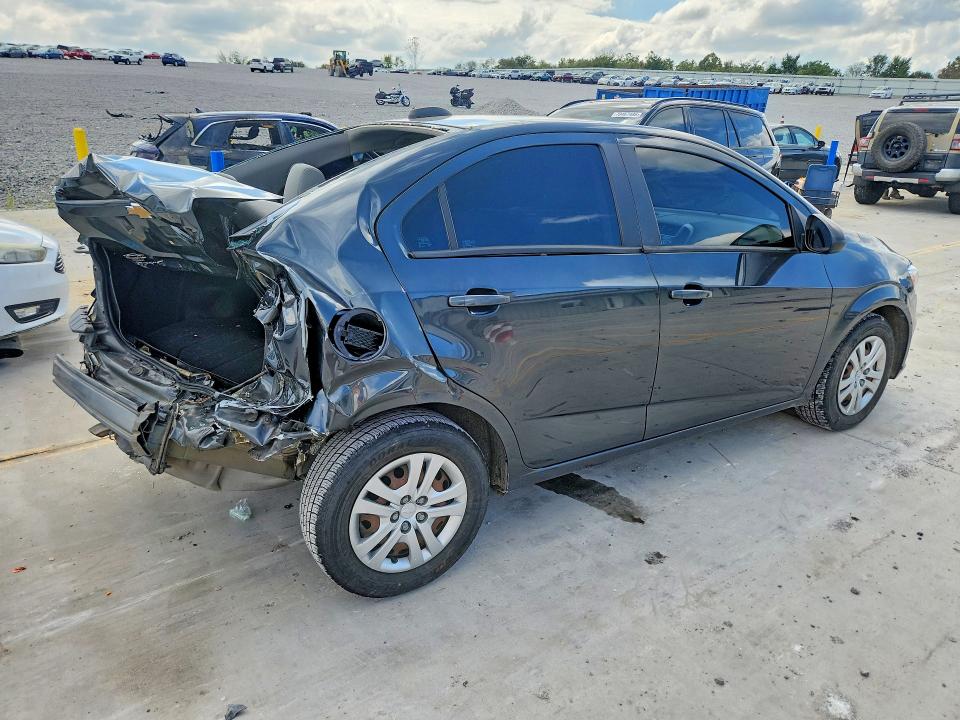 69397006 :رقم المزاد ، 1G1JB5SB5L4137368 vin ، 2020 Chevrolet Sonic مزاد بيع