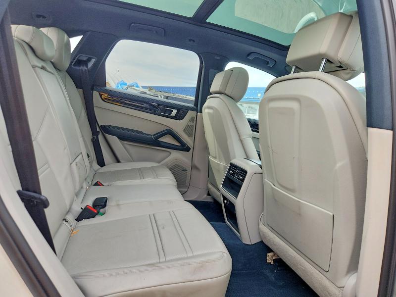 2019 Porsche Cayenne მანქანა იყიდება აუქციონზე, vin: WP1AA2AY2KDA06054, აუქციონის ნომერი: 69697656